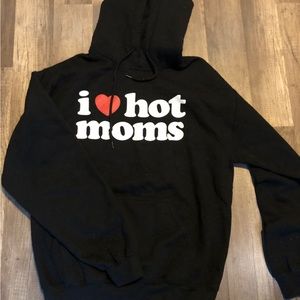 Mens “ I ❤️ hot moms” hoodie